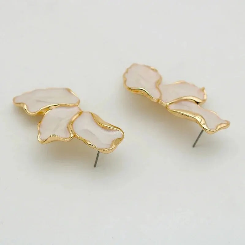 Metal Flower Cream Epoxy Earring Stud