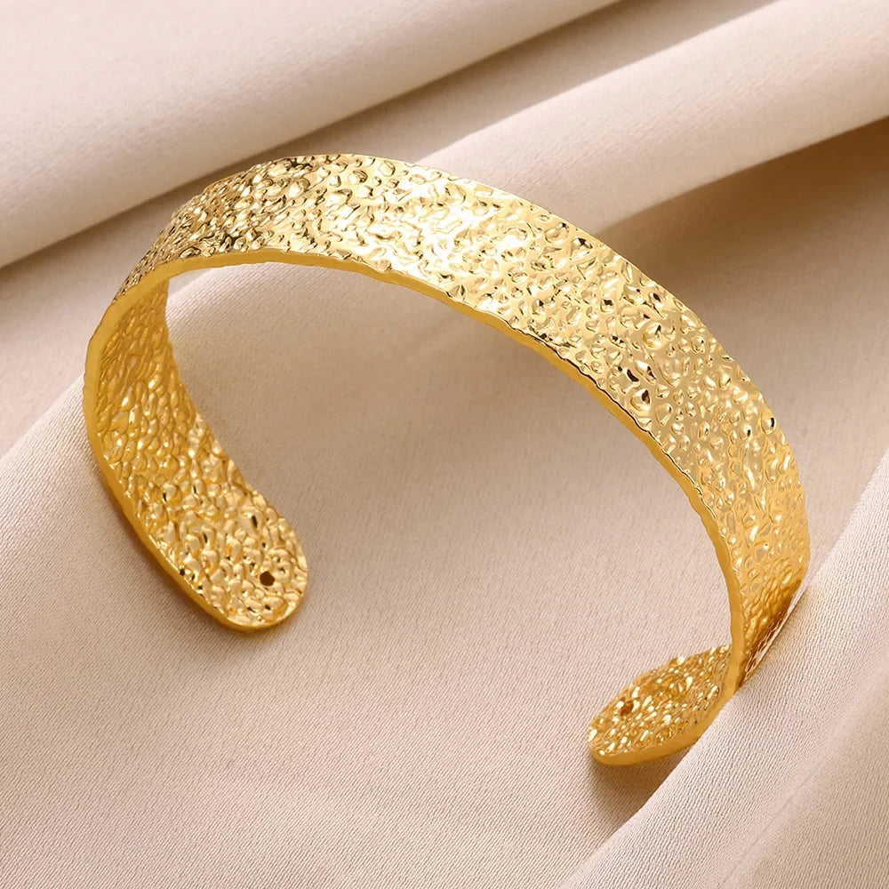 Exquisite Classic Bump Pattern Opening Bangles Bracelet