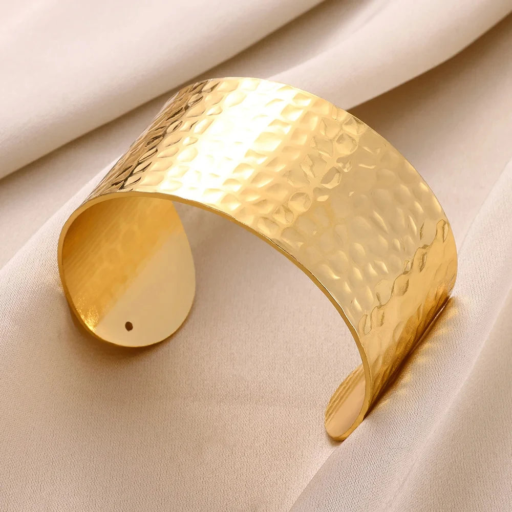 Exquisite Classic Bump Pattern Opening Bangles Bracelet