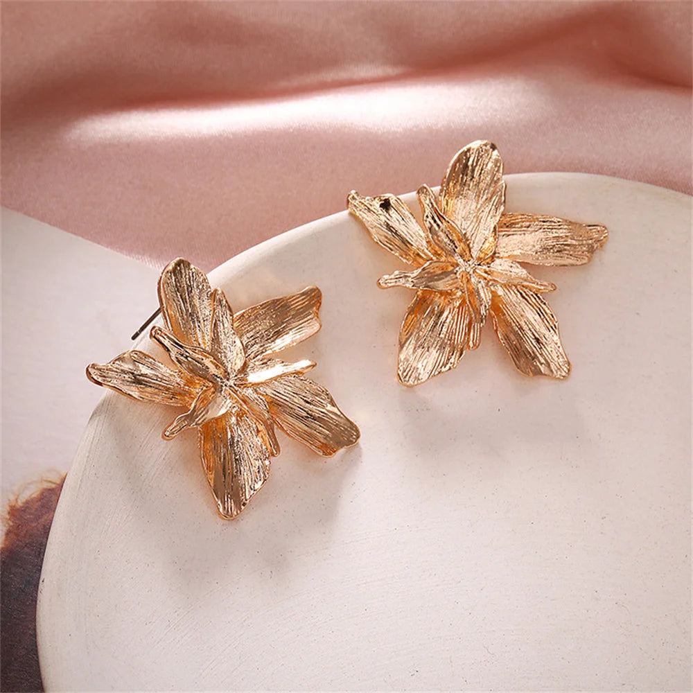 Large Flower Stud Earring Trendy Alloy Gold Color Earrings