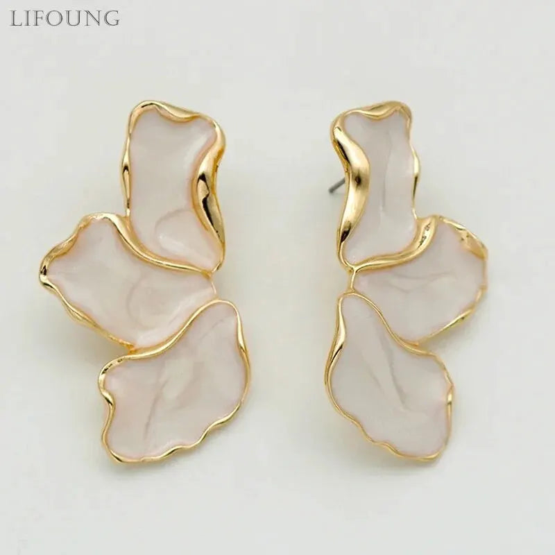 Metal Flower Cream Epoxy Earring Stud